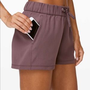 Lululemon On The Fly Short